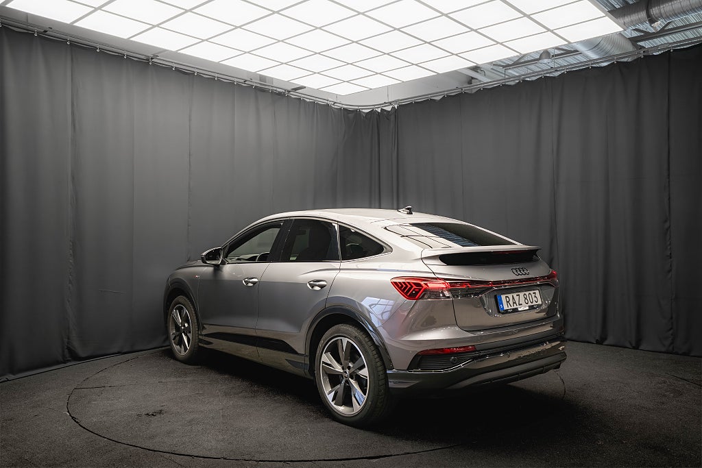Audi Q4 45 e-tron Sportback Quattro S Line 286hk LÄDER MOMS