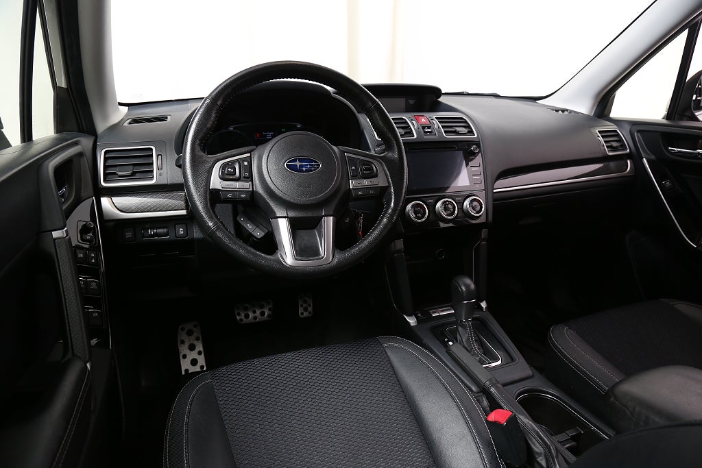 Subaru Forester 2,0i 150hk XS CVT AWD Dragkrok 2019