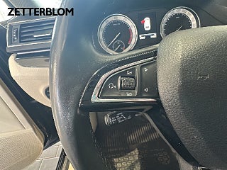 Kombi Skoda Superb 16 av 19