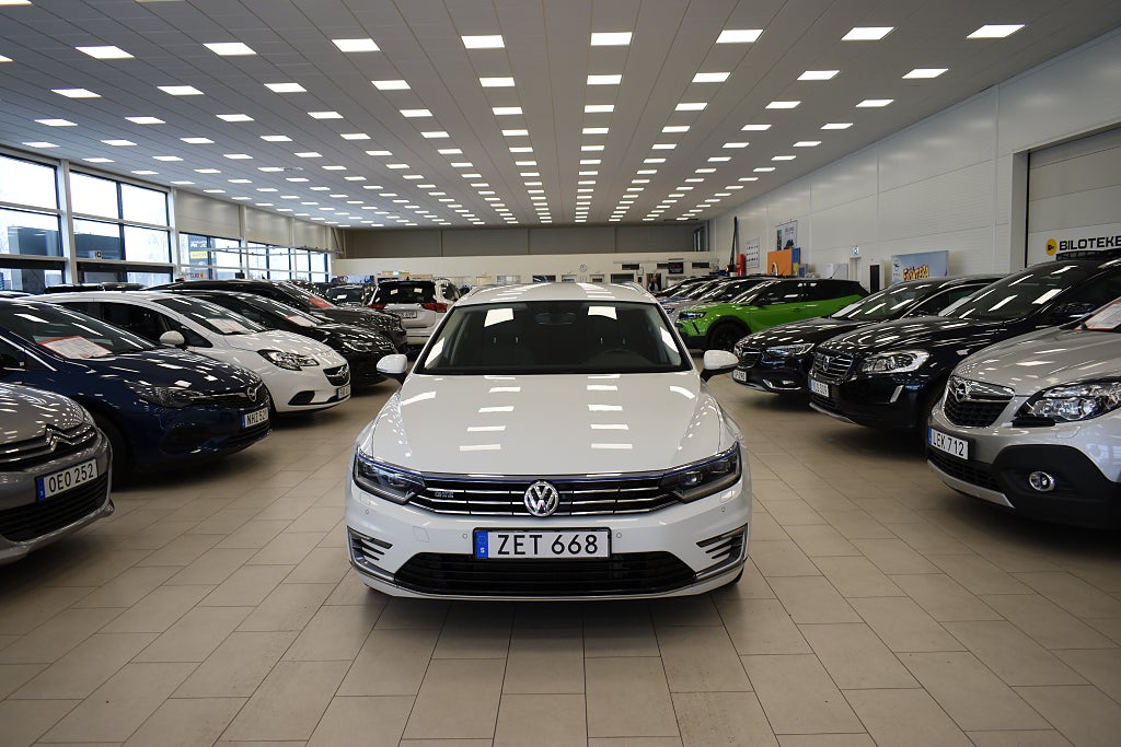 Volkswagen Passat Variant GTE Plug-in Executive