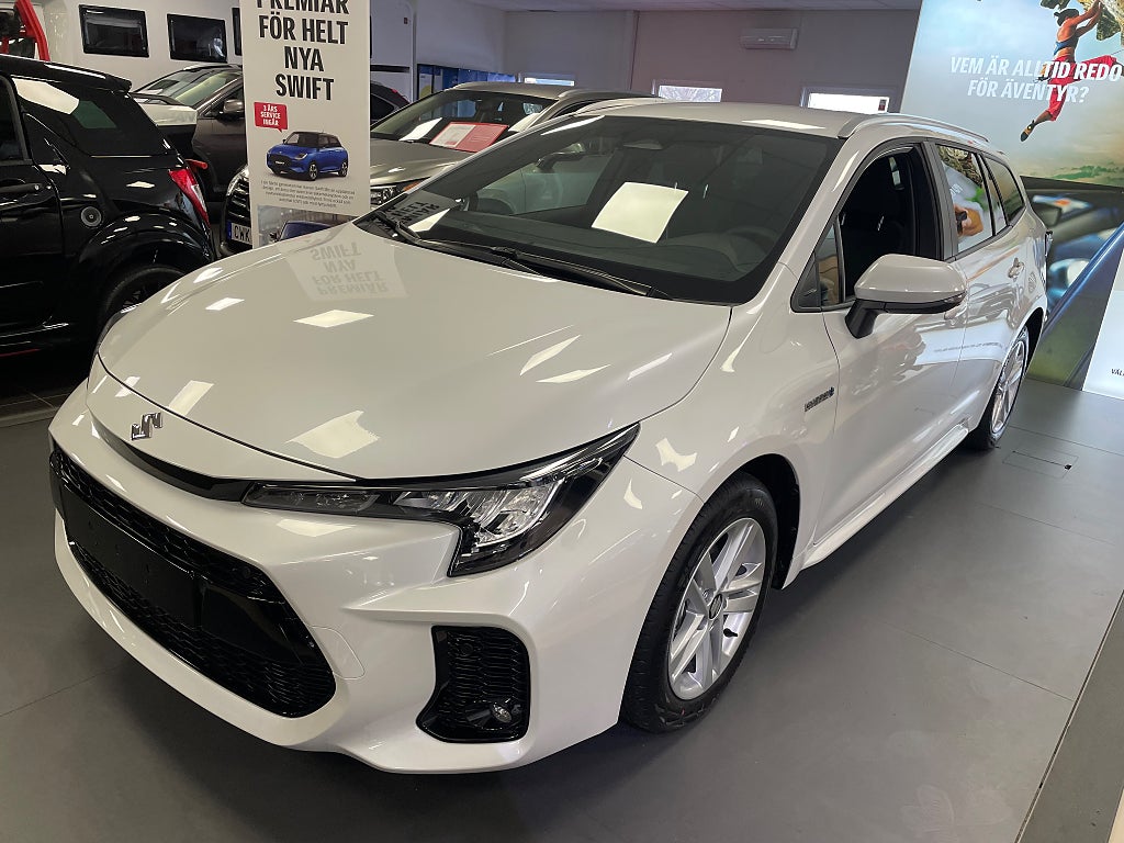 Suzuki Swace Hybrid e-CVT Select Hybrid 3års Fri service Kampanjpris