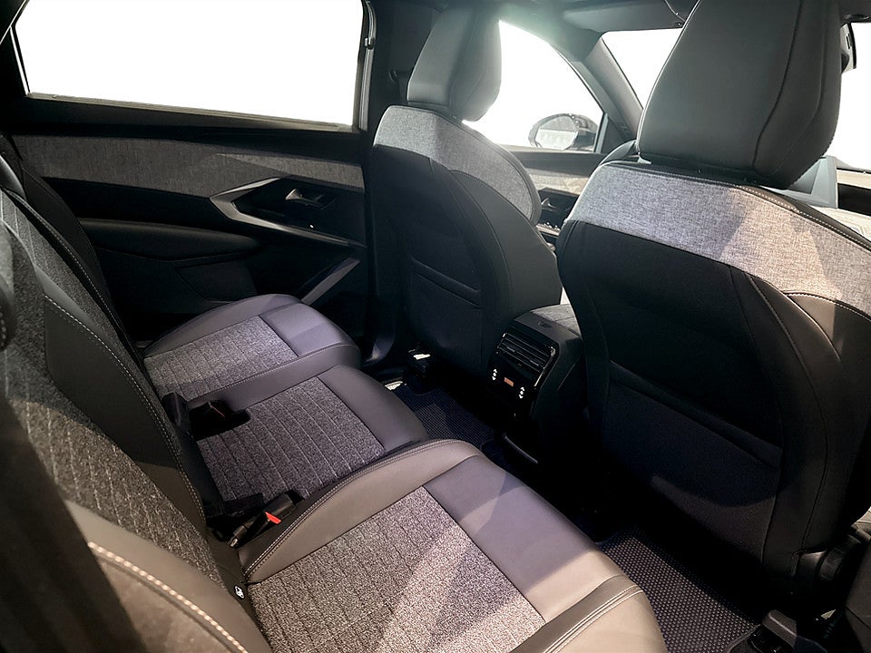 Bild på Peugeot 5008 Allure Hybrid 145hk Aut 7-SITS AVTAGBAR DRAGKROK