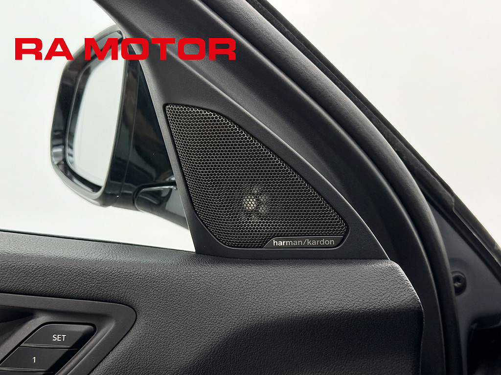 BMW M135i xDrive 306hk M Sport| Pano | H/K | Skalstolar | Adaptiv 2020