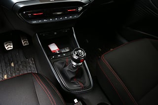 Halvkombi Hyundai i20 19 av 25