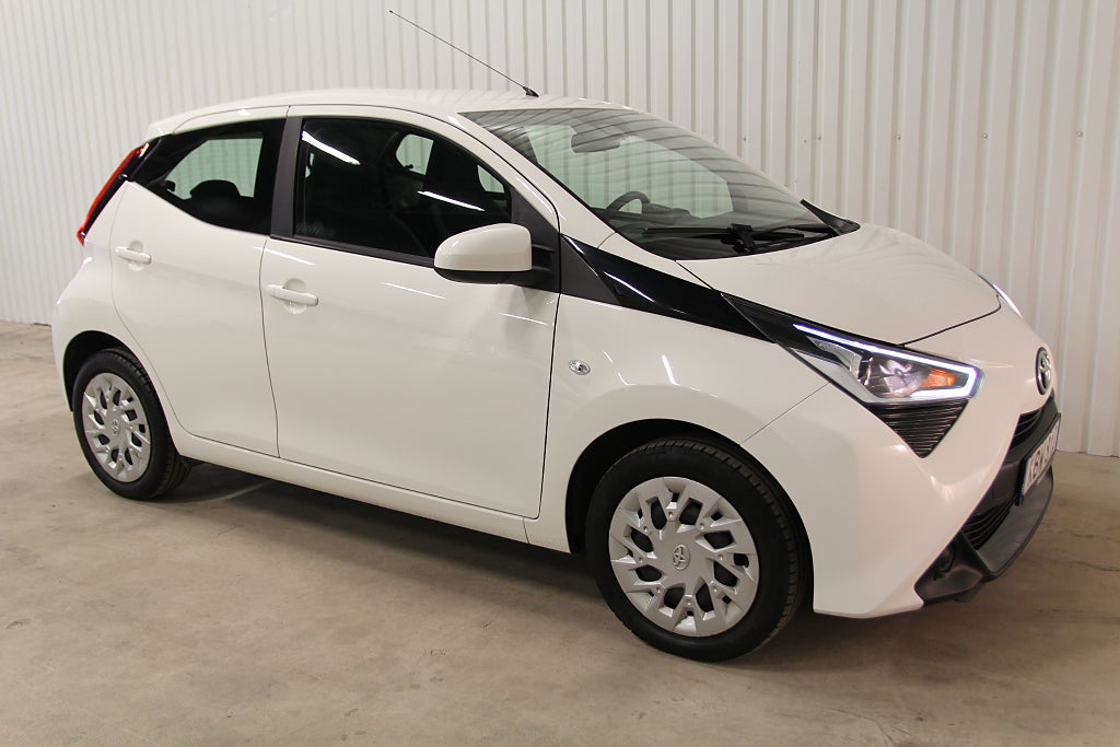 Toyota Aygo 5-dörrar 1.0 nybesiktigad, "SÅLD!