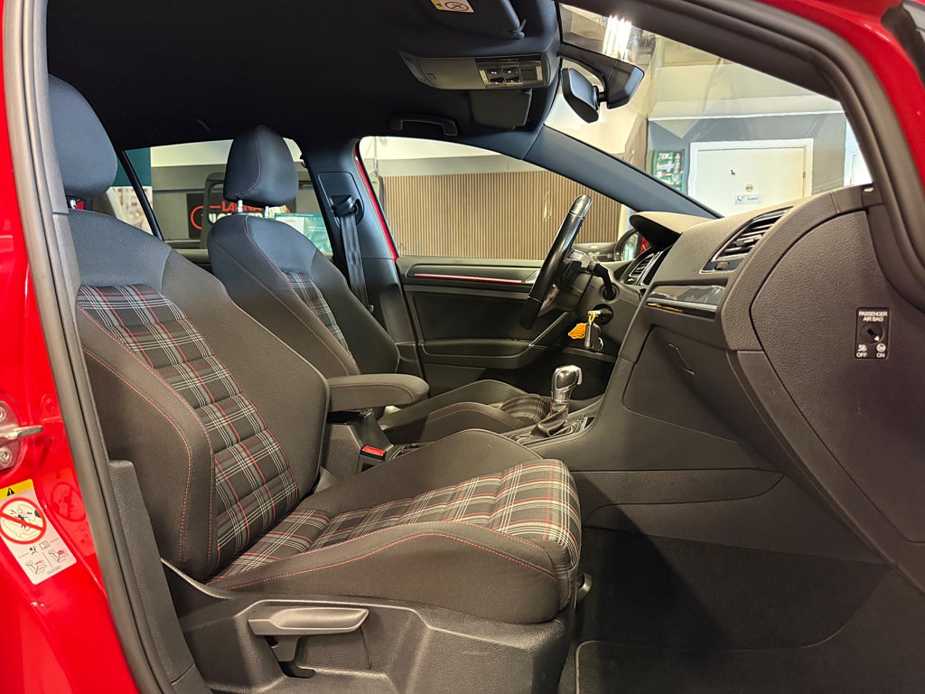 Volkswagen Golf 2018 - miniatyr 27