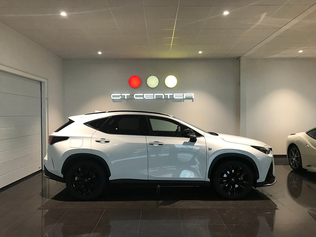 Lexus NX 450h+ E-CVT F Sport Momsbil 