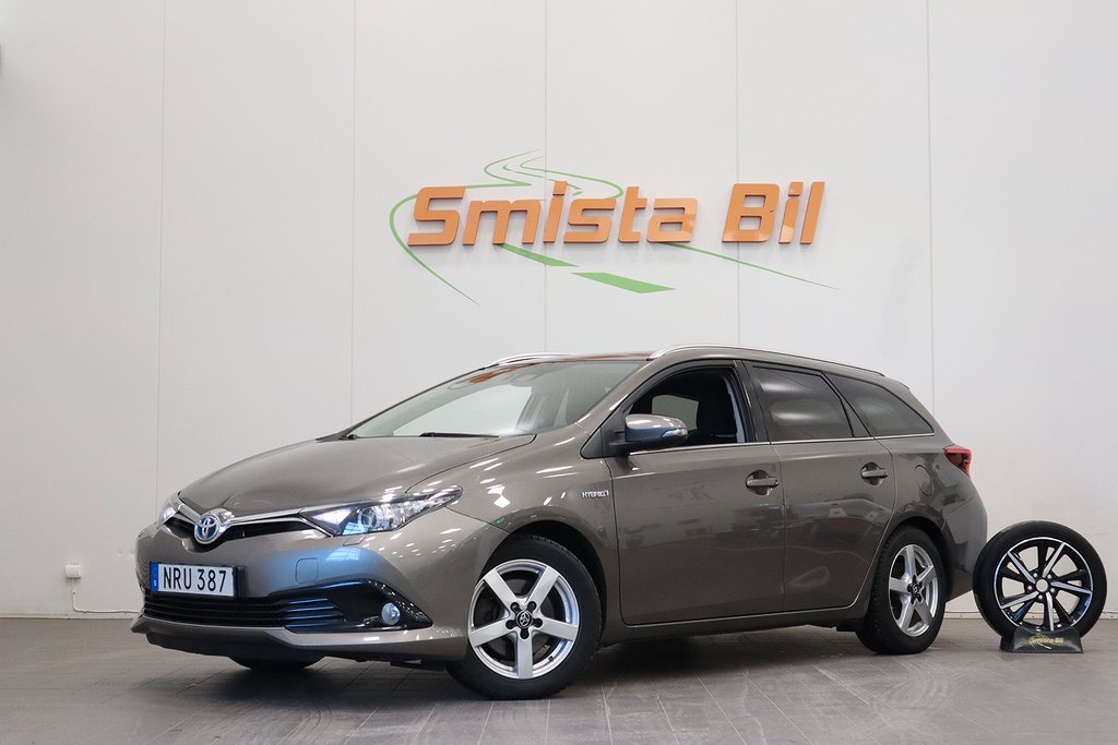 Toyota Auris Touring Sports Hybrid e-CVT KAMERA 136hk