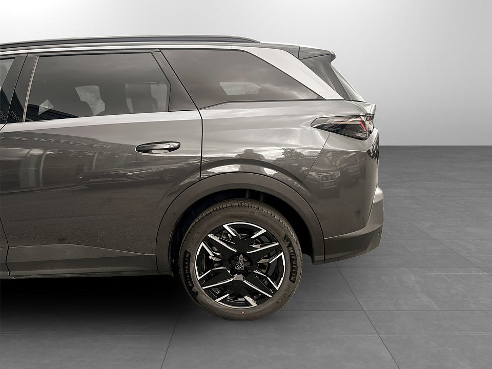 Bild på Peugeot 5008 GT Hybrid 145hk Aut 7-SITS B-KAMERA CARPLAY