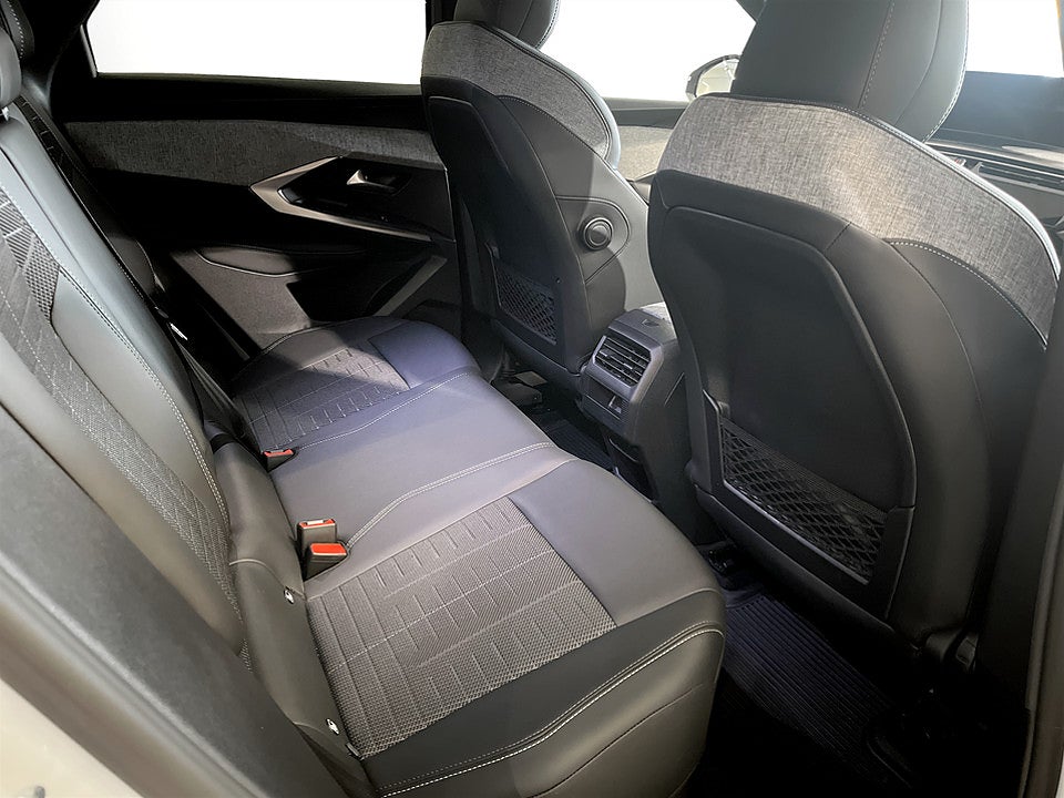 Bild på Peugeot 3008 GT Hybrid 145hk Aut B-KAMERA CARPLAY