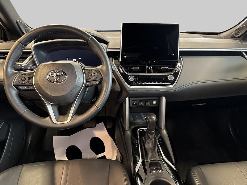 Toyota Corolla Cross 2023 - miniatyr 9