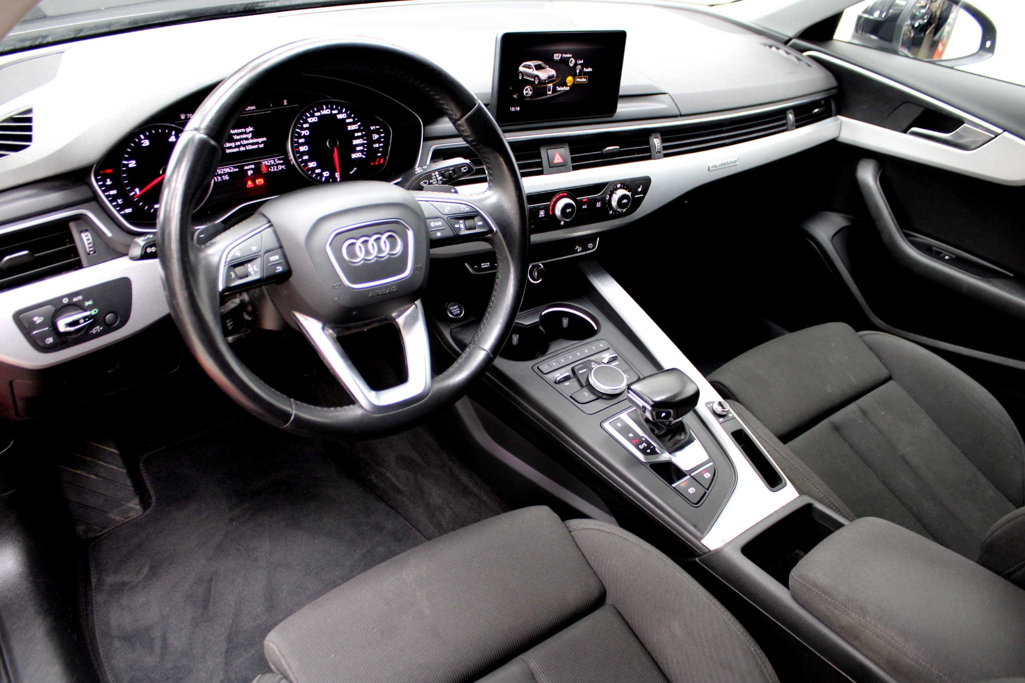 Audi A4 2017, bild 6/59