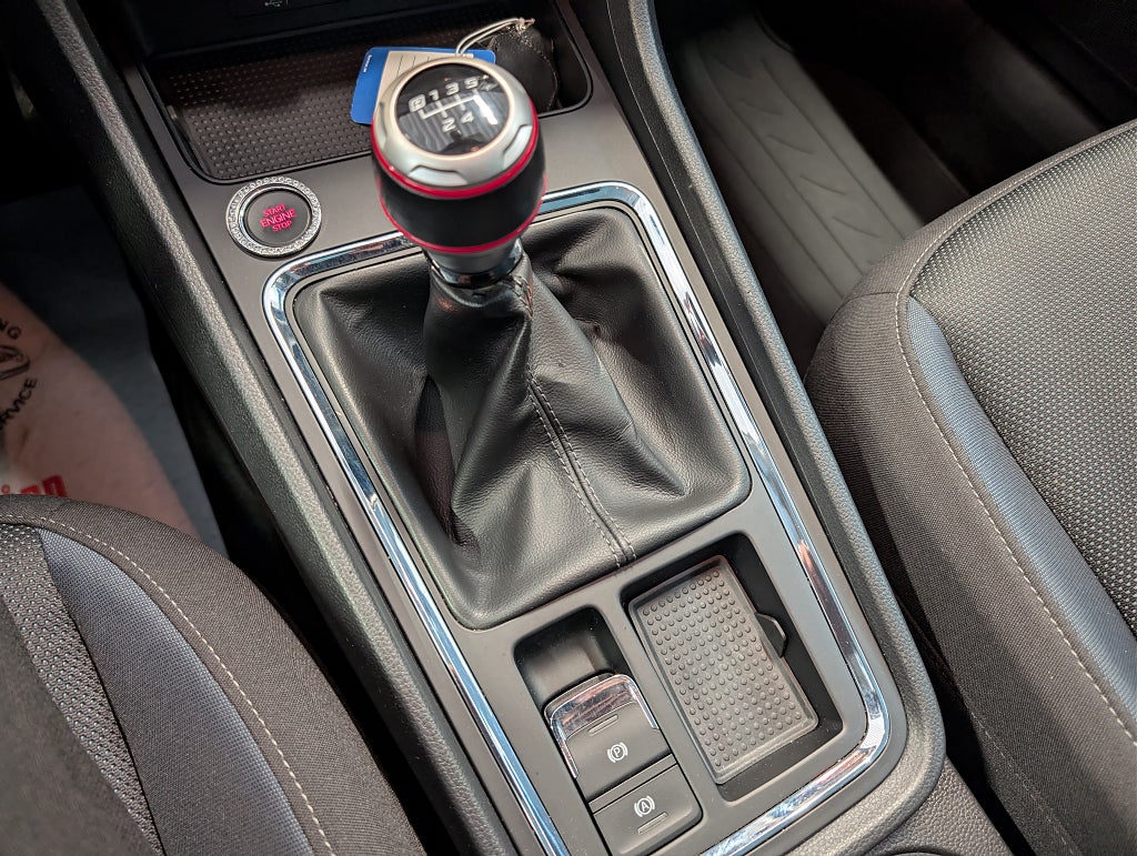 Seat Ateca 1.0 TSI 115hk Style Drag/M-värmare/LED-ramp/SoV/Besikt  thumbnail