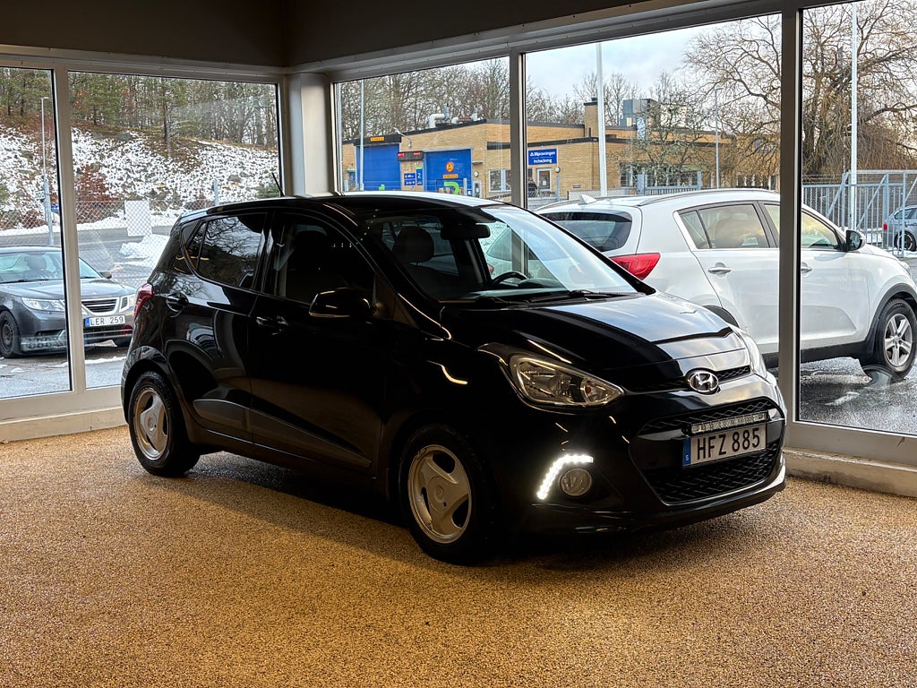 Hyundai i10 1.2 Premium Euro PDC Rattvärme S&V Hjul
