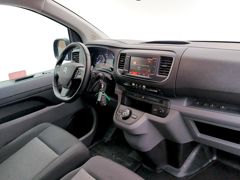 Bild på Citroen Jumpy Bus Pre 2.0 BlueHDi 145hk Aut L3 DRAG