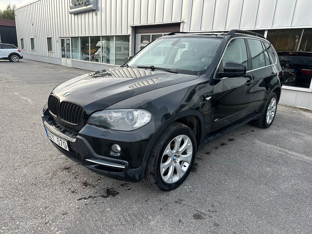 BMW X5 4.8i Steptronic AWD Dragkrok 7-Sits M-värmare Skinn 