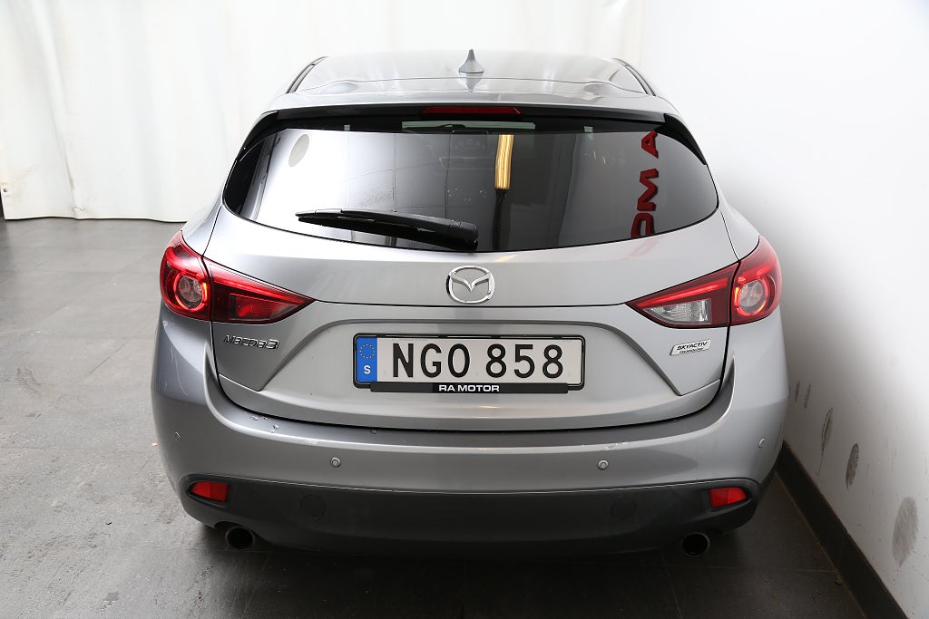 Mazda 3 Sport 2,0 SKYACTIV-G 120hk Vision Navi P-sensorer 2016