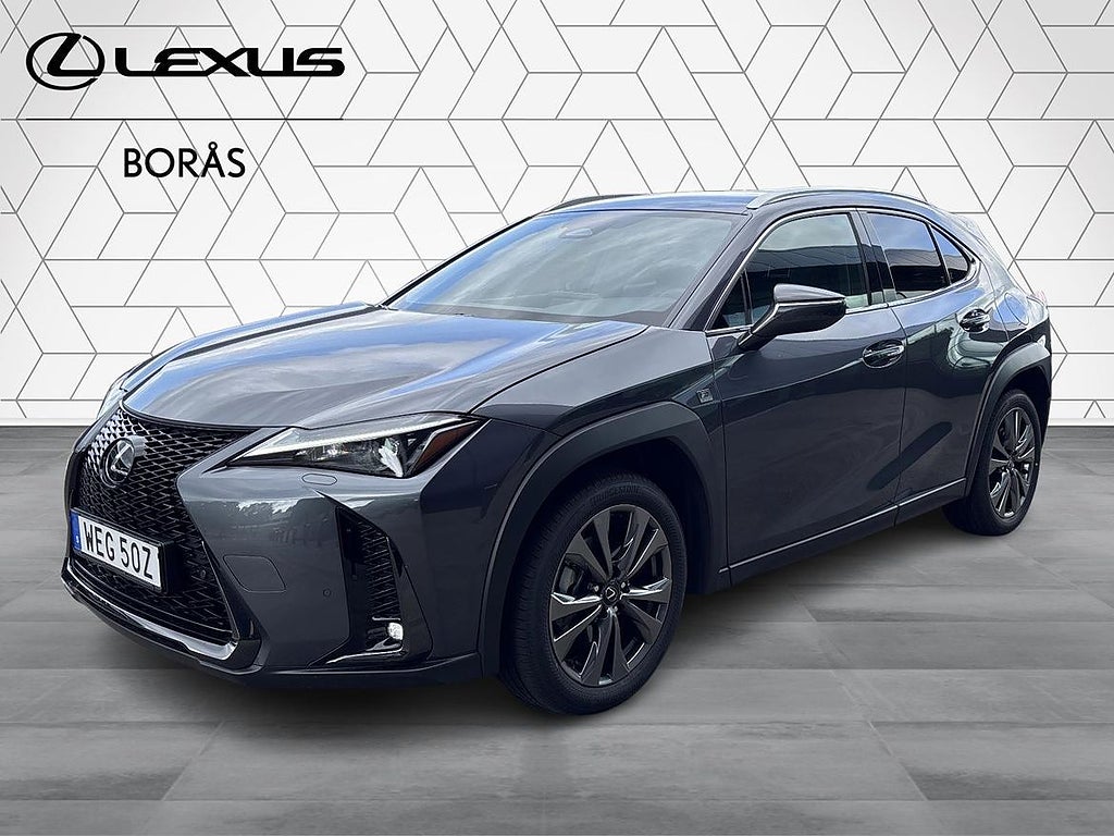Lexus UX300h UX 300h F-Sport Design BSM GPS