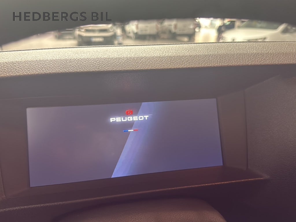 Peugeot Expert 2.2 BlueHDi PLUS 150 AUT  L3 thumbnail