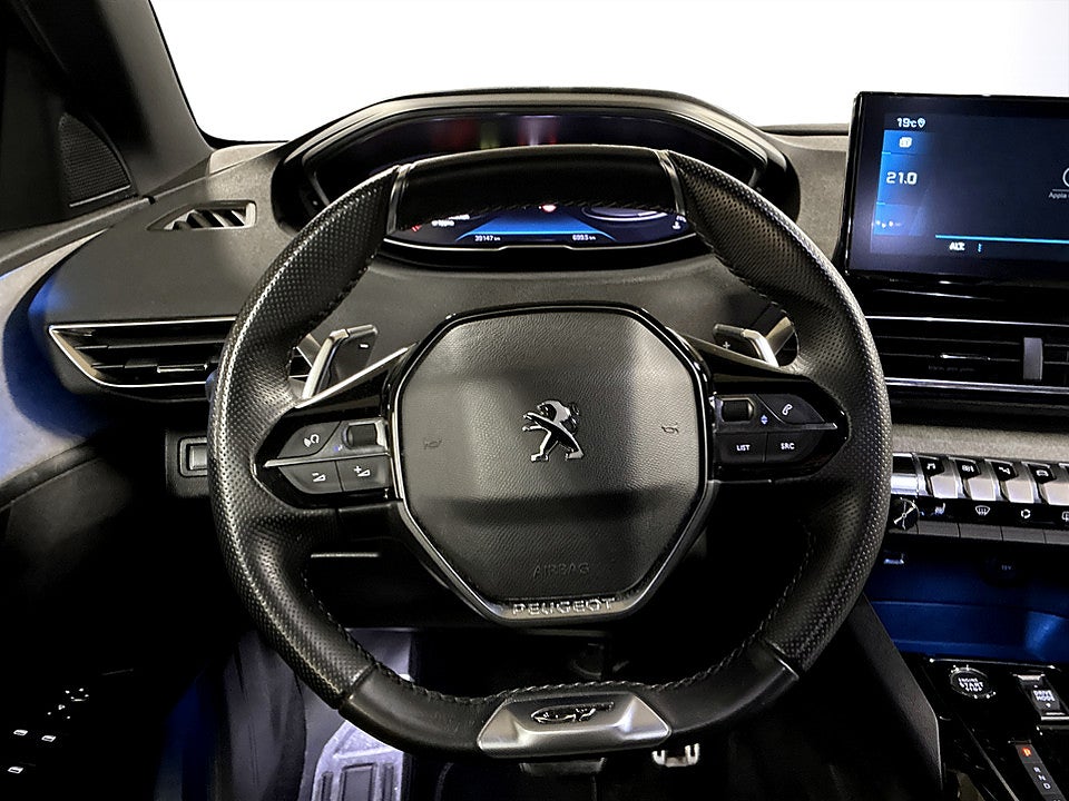 Bild på Peugeot 5008 GT 1.2 PT 130hk Aut 7-SITS B-KAMERA CARPLAY