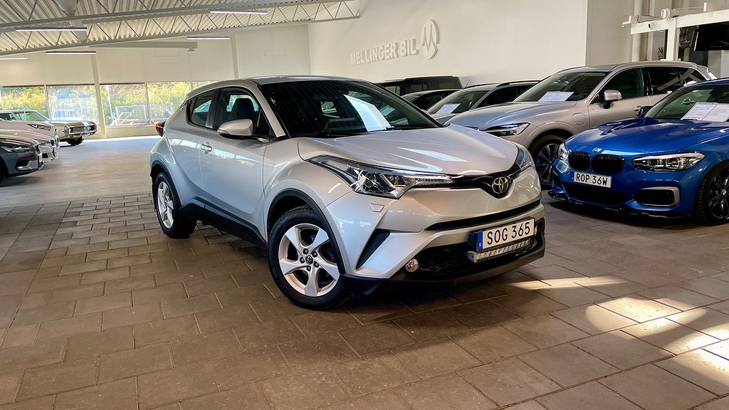 Toyota C-HR 1.2 Turbo AWD Automat Active Backkamera Motorv.