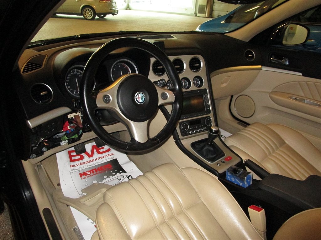 Alfa Romeo 159 2.4 JTDM 2006, bild 4/38