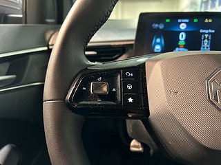 MG 3 Hybrid+ Luxury Metallic 360° GPS Pvärm S/V-hjul MOMS