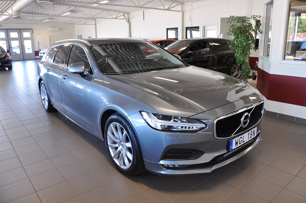Volvo V90 D4 190hk Momentum Advanced SE Automat