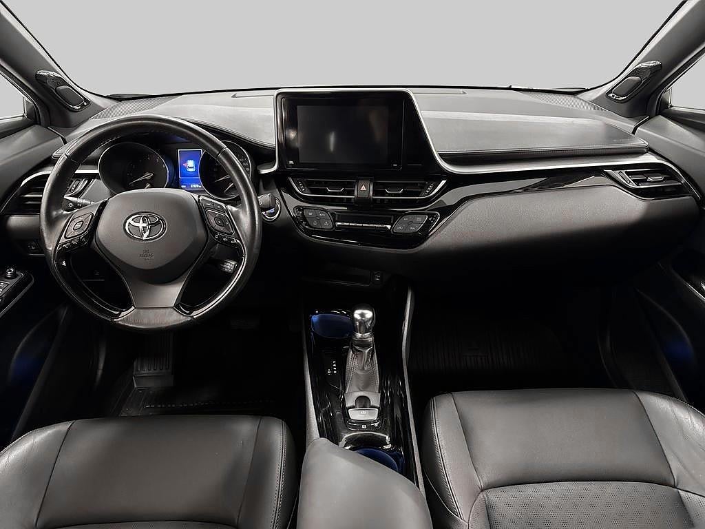 Toyota C-HR 2018 - miniatyr 9