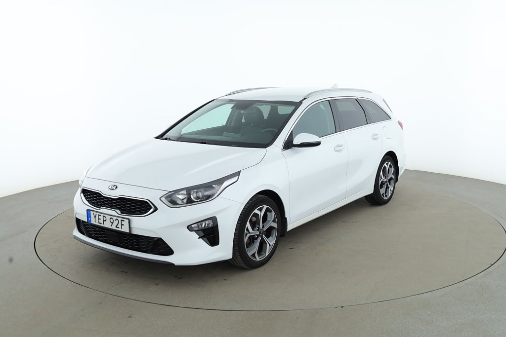 Kia Ceed 1.4 TGDI / Rattvärme, CarPlay, Backkamera