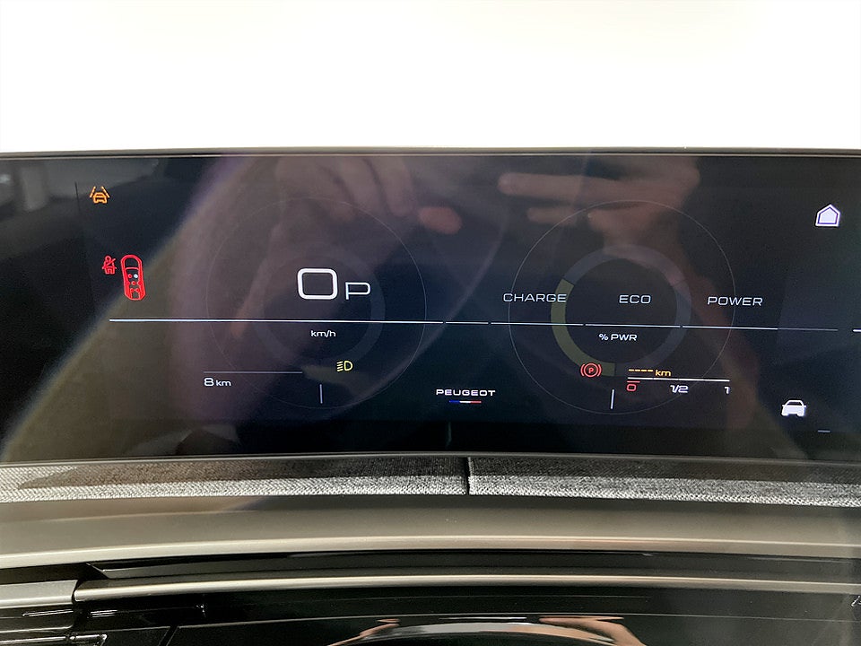 Bild på Peugeot 5008 Edition Ultimate Hybrid Aut - OMGÅENDE LEVERANS!