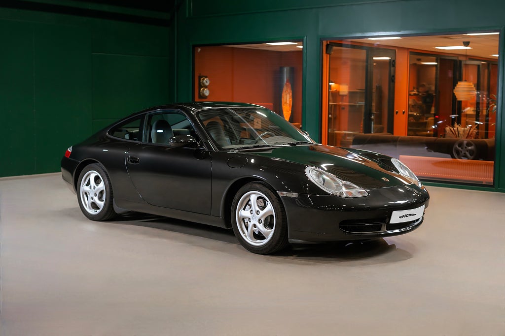Porsche 911 Carrera 4 / Svensksåld / Helskinn / Påkostad