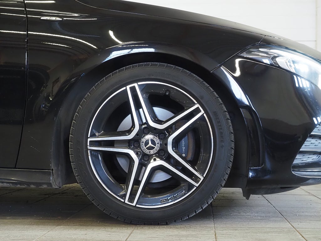 Mercedes-Benz A 180 AMG Line Kamera Apple Carplay Drag