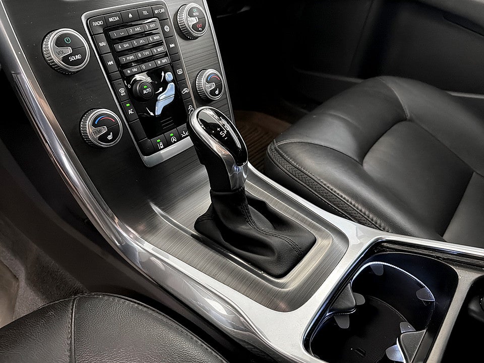 Bild på Volvo XC70 Summum D4 181hk Aut AWD ELSTOL P-SENSORER NAVI