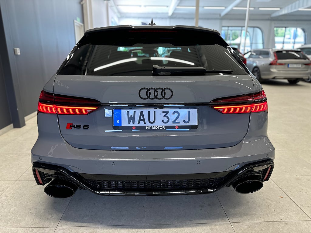 Audi A6 RS 6 Avant B&O/PANO/MATRIX/VALCONA/22"/Sv.Såld/360