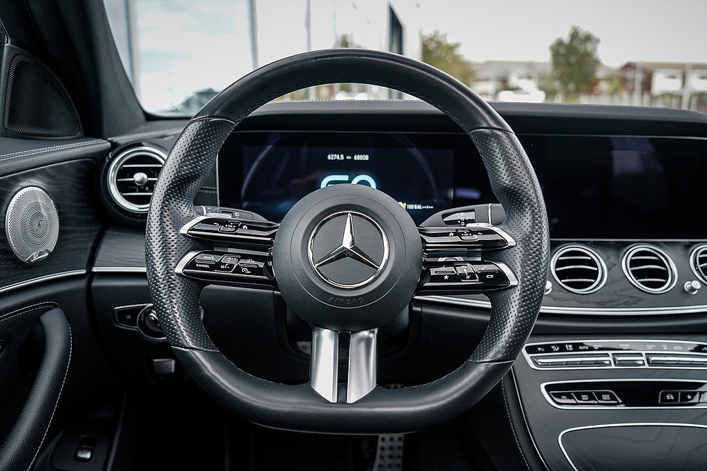 Mercedes-Benz E300 2021 - miniatyr 10