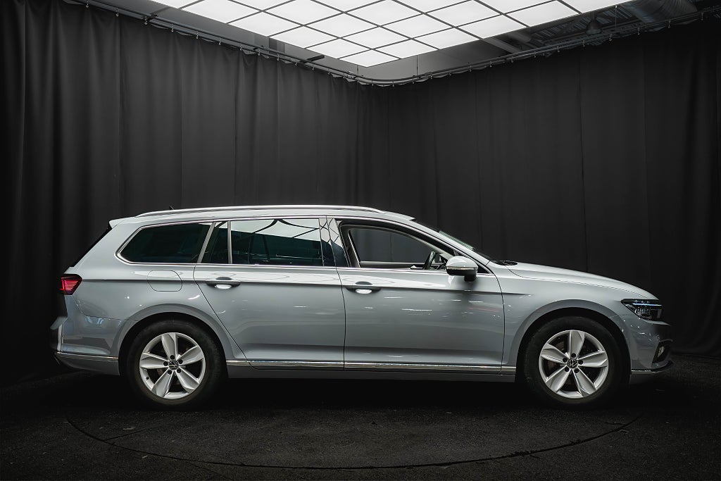 Volkswagen Passat TDI 4M PANO D-VÄRMARE DRAG KAMERA MATRIX 1-ÄGARE MOMS