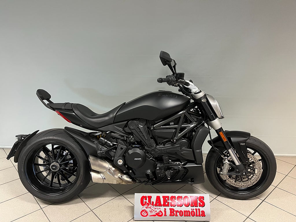 Ducati XDiavel Dark 