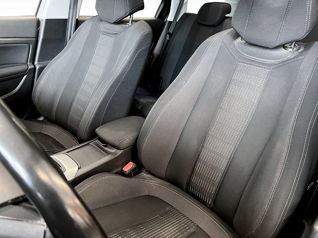 Bild på Peugeot 308 SW Allure 2.0 BHDi 150hk Aut - P-SENSORER, PANO