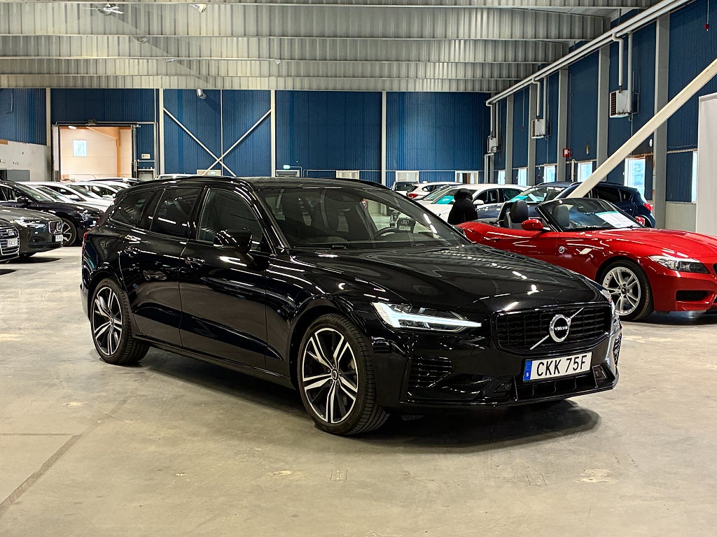 Volvo V60 Recharge T6 AWD Geartronic R-Design 