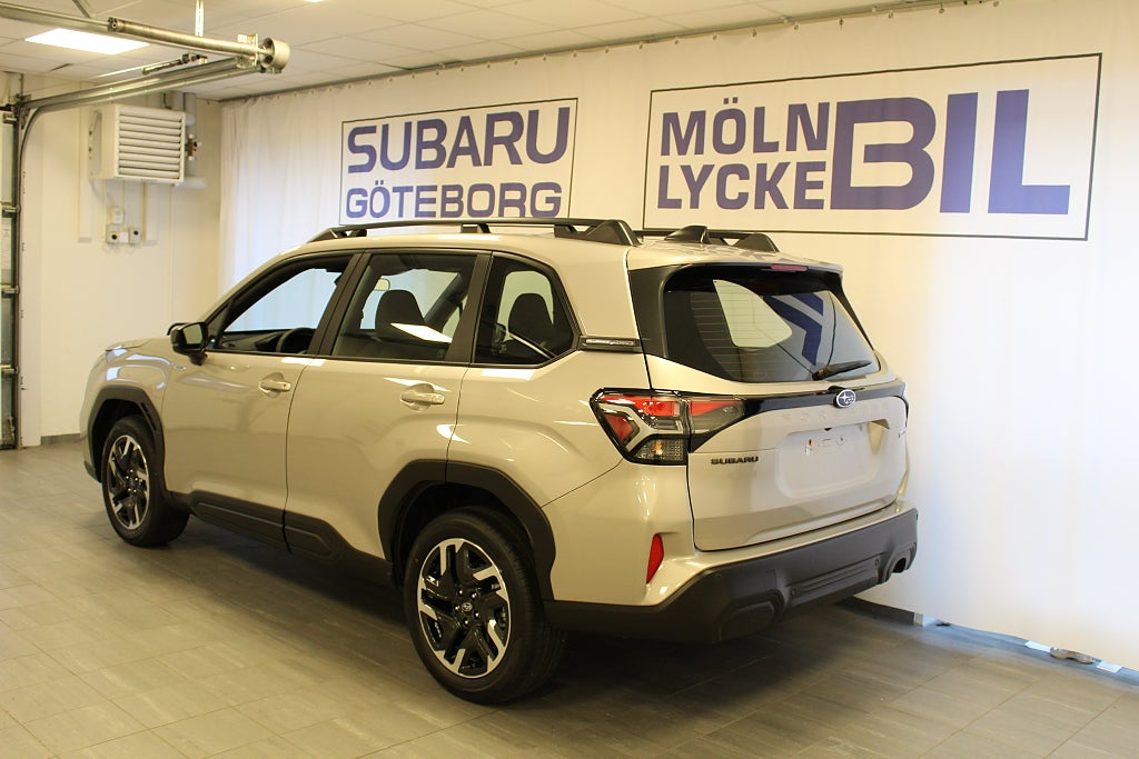 Subaru Forester 2025 - miniatyr 2
