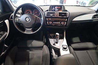 Halvkombi BMW 118I 15 av 25