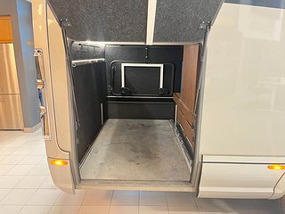 Husbil-integrerad Niesmann ARTO 88 F 10 av 31