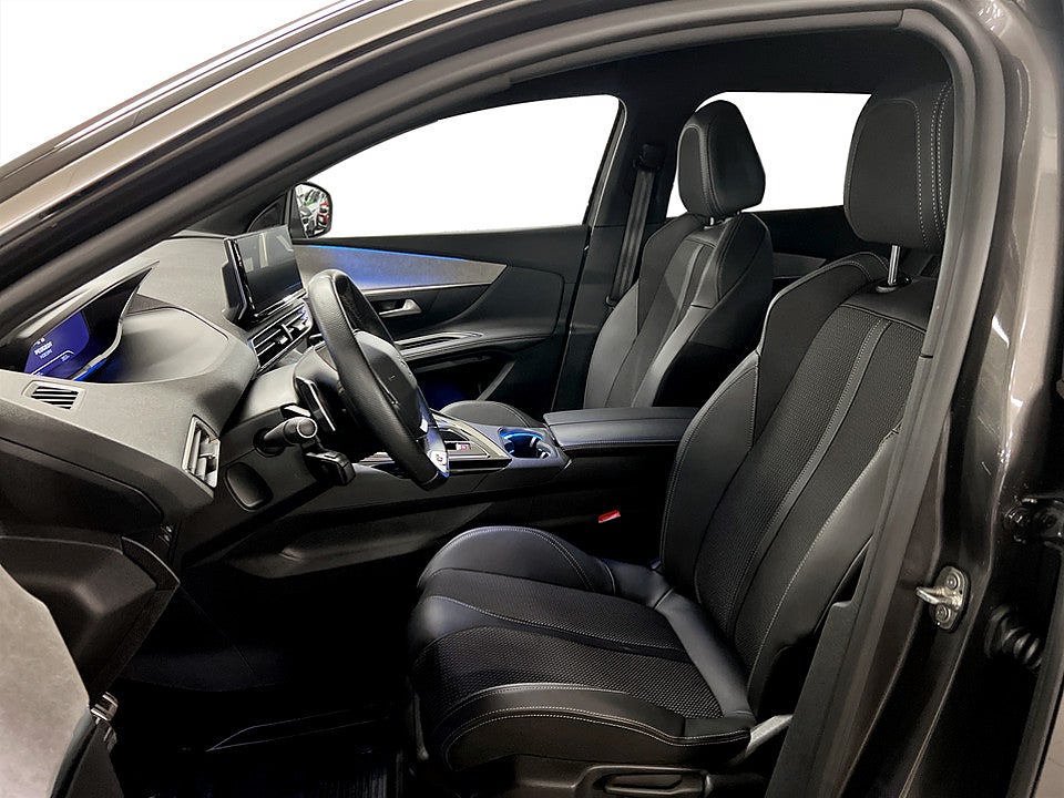 Bild på Peugeot 3008 GT 1.2 PT 130hk Aut - CARPLAY,B-KAMERA,NAV