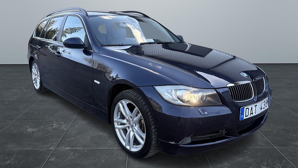 BMW 325 xi Touring Advantage, Nybesiktad, Nyservad