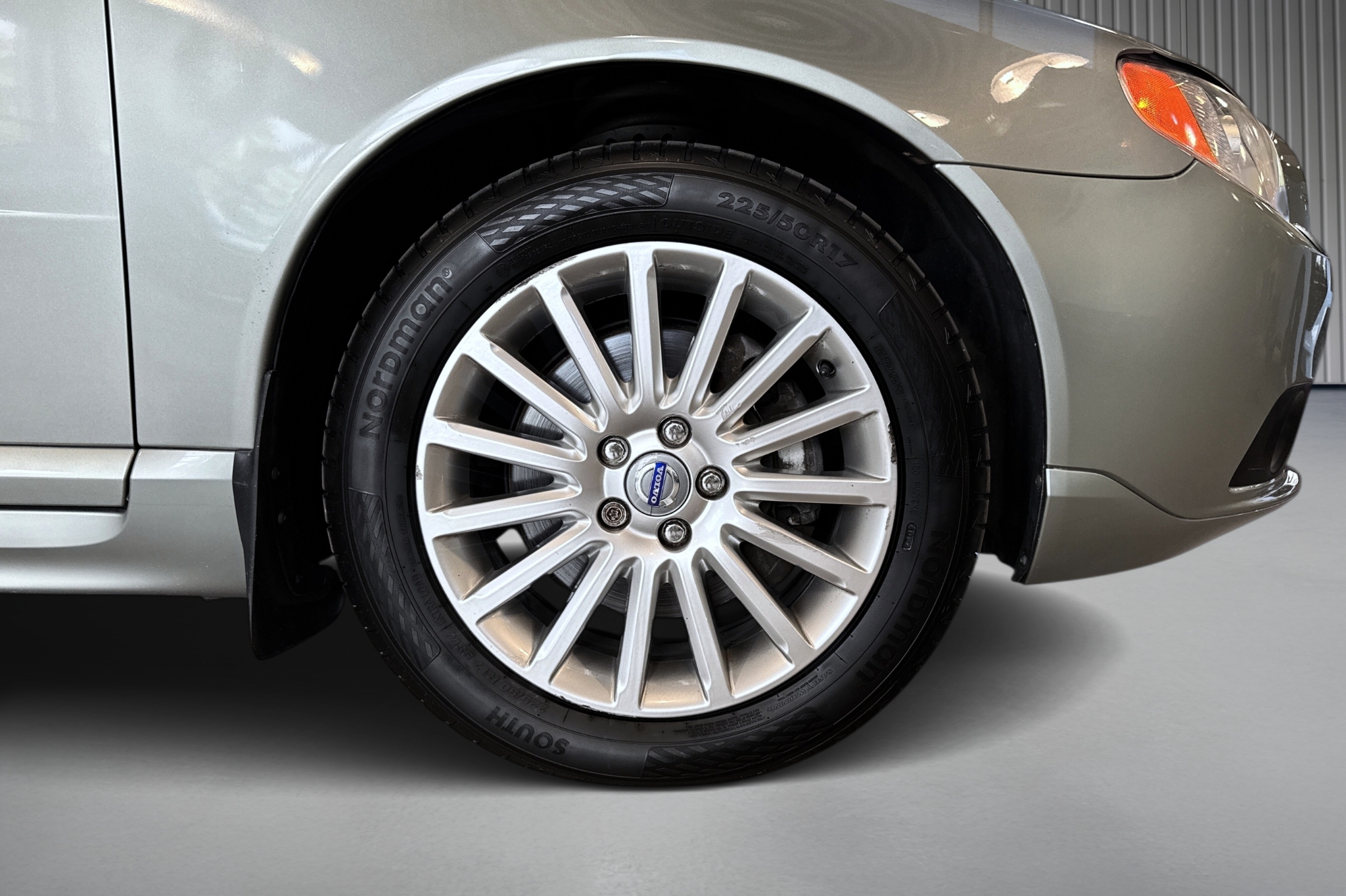 Volvo V70 2.4D Geartronic 2008, photo 7/43