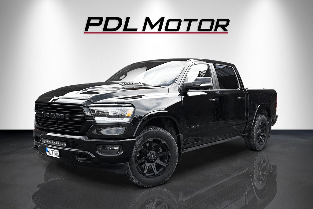 Dodge Ram 1500 Crew Cab Laramie Night Edition 5,7L V8 Hemi