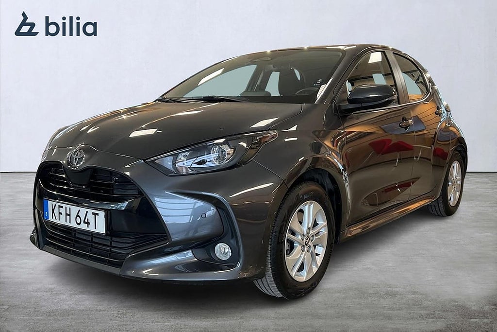 Toyota Yaris Hybrid 115 Active Komfortpaket P-Sensorer Carplay