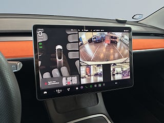 Tesla Model 3 Long Range AWD Long RangeS&V-Hjul/Drag/Pano/Skinn/Lramp – bild 11