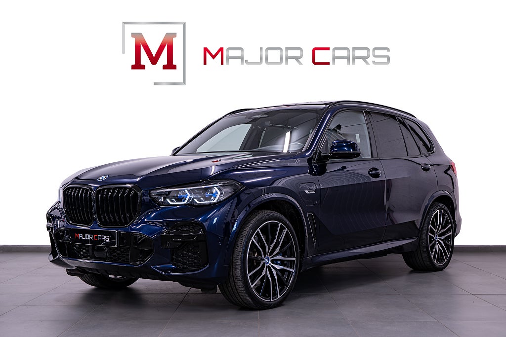 BMW X5 xDrive45e M Sport Ultimate Pano Sky B&W 22" DAP Luft-F